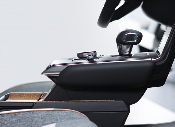 2021_mazda_mx-30_9_1600x1200-e1572426913977-575×420