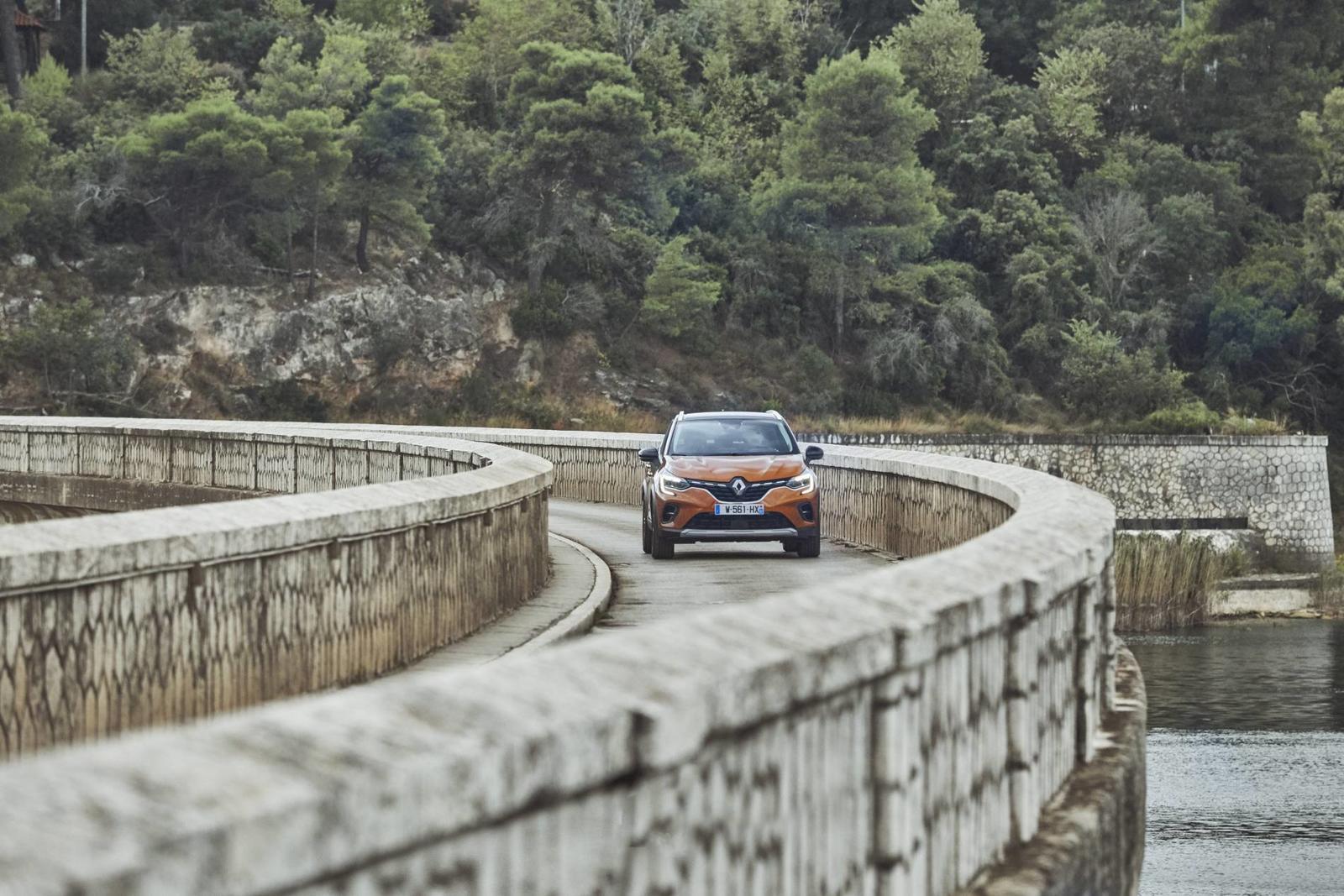 All-new Renault Captur Atacama Orange_030