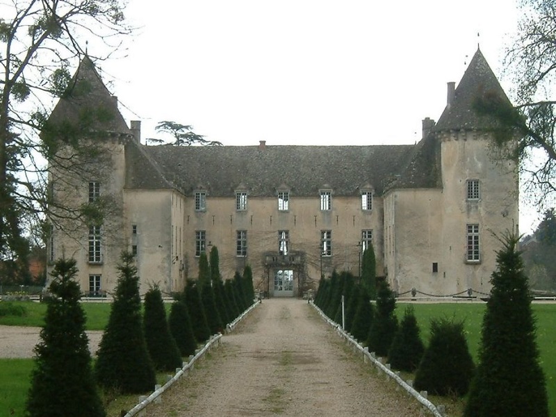 ChÃ¢teau-Savigny-lÃ¨s-Beaune_08-930×698