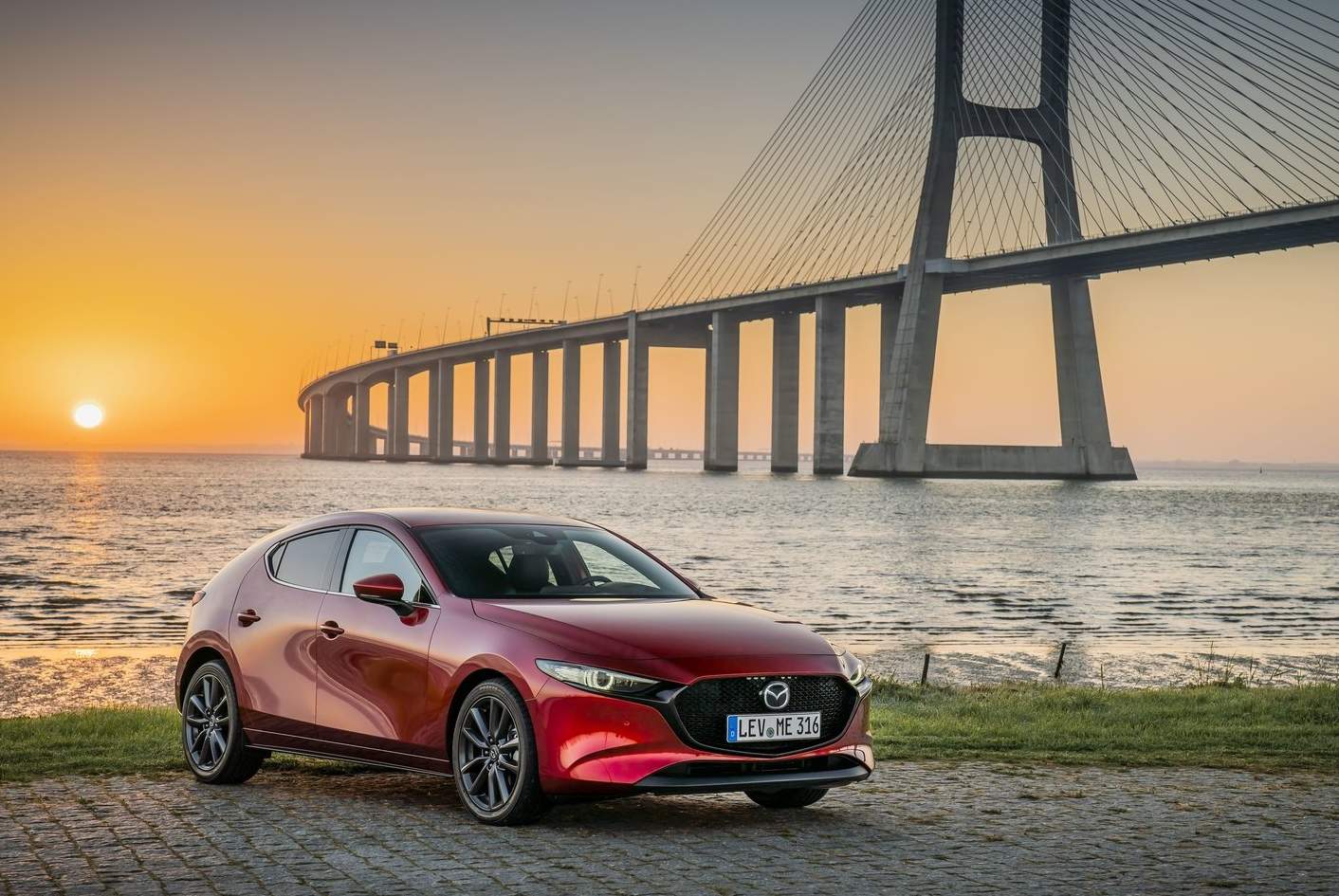 Mazda-3-2019-1600-08
