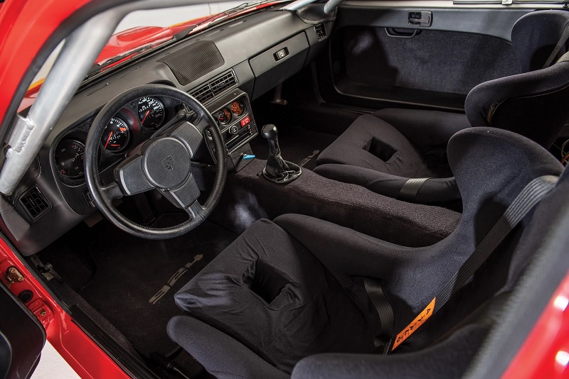 Porsche-924-Carrera-GTS-Clubsport-Interior