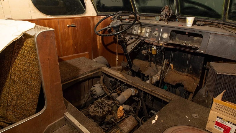 Western-Clipper-Motorhome-Interior