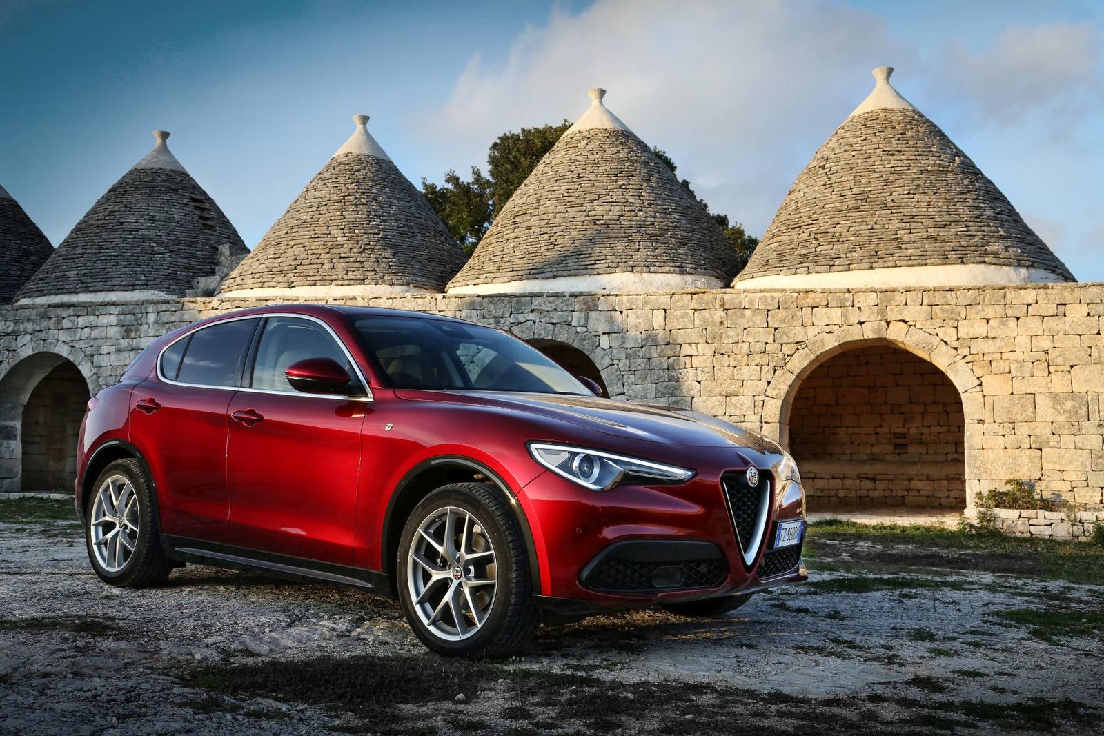 191120_Alfa-Romeo_Giulia-Stelvio-MY2020_12