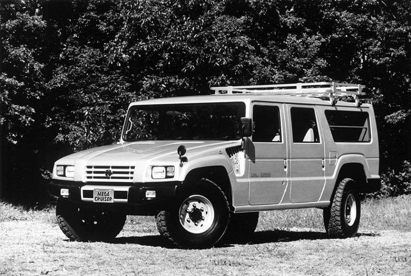 toyota_mega_cruiser_1