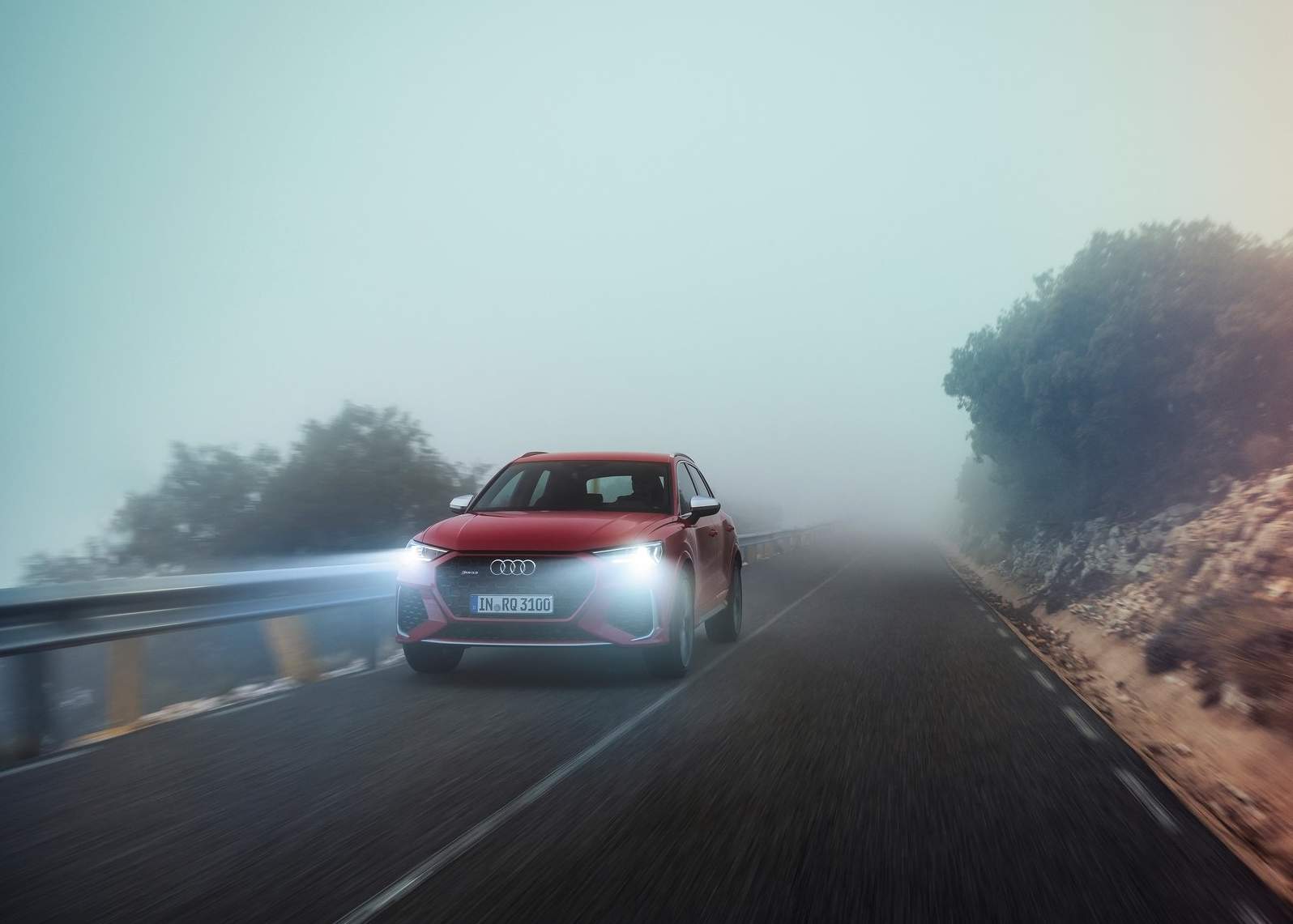 Audi-RS_Q3-2020-1600-08