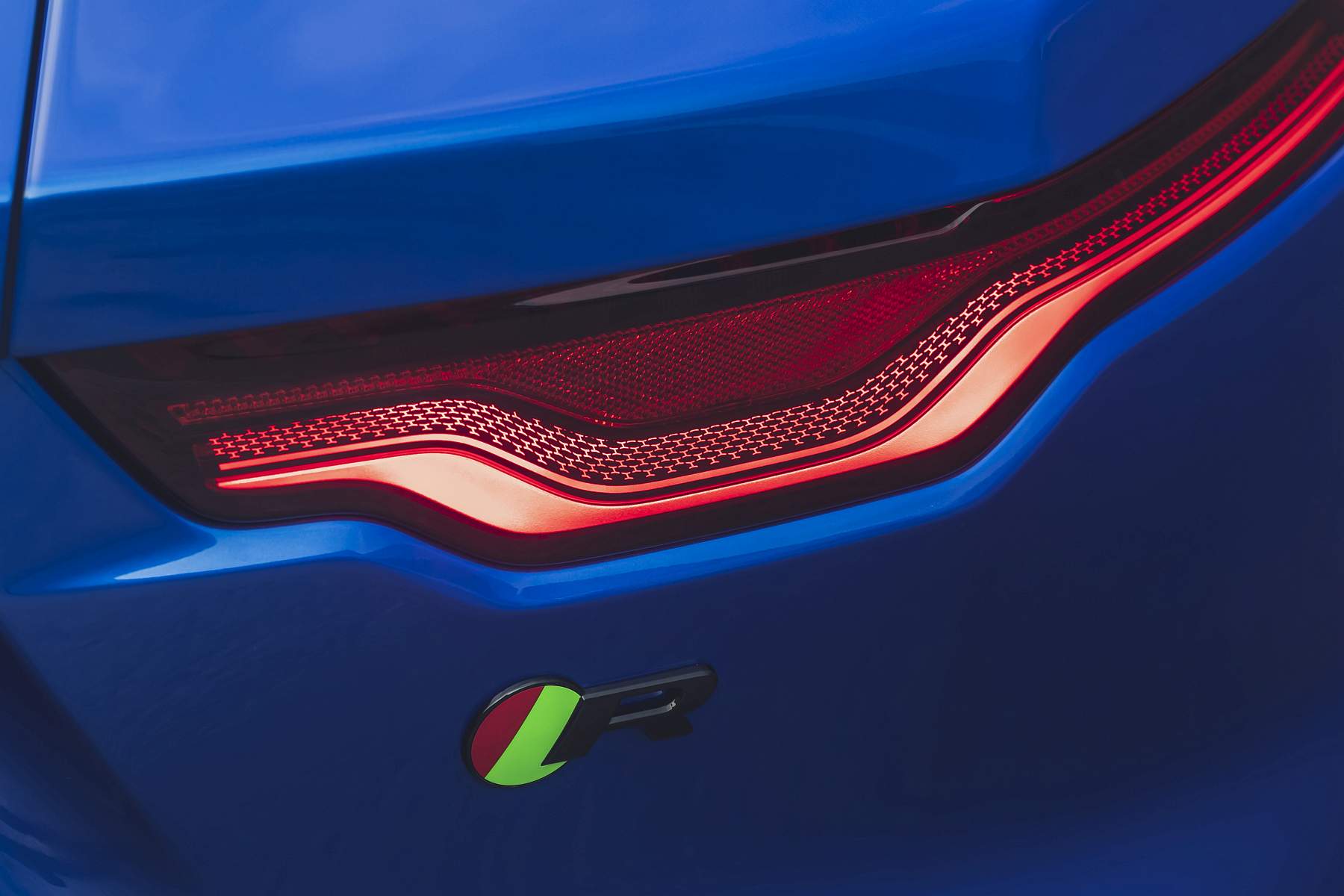 Jag_F-TYPE_21MY_Reveal_Image_Detail_Rearlight02.12.19_01