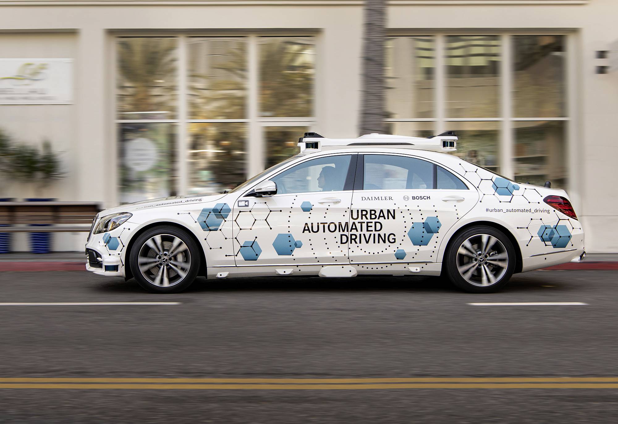 mercedes_urban_automated_driving (5)