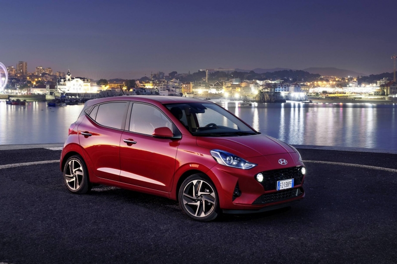 Hyundai i10 Dragon Red (1)