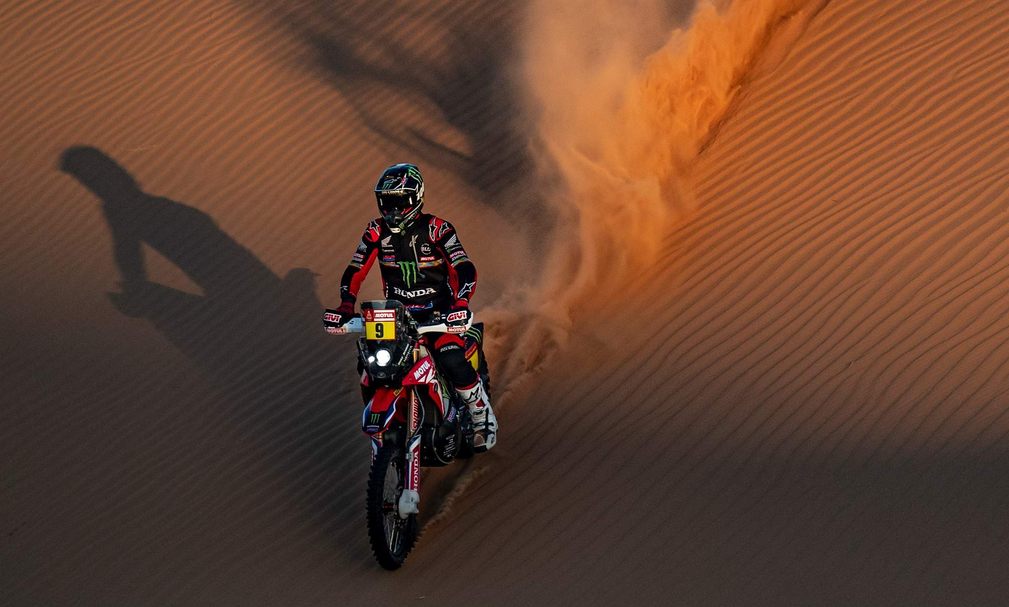 Ricky_Brabec_and_Honda_claim_the_final_victory_at_the_2020_Dakar