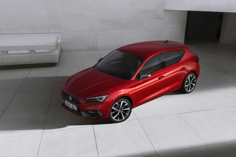 SEAT-launches-the-all-new-SEAT-Leon_01_HQ
