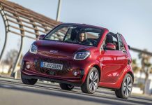 Contacto smart EQ fortwo e forfour: Avenidas elétricas