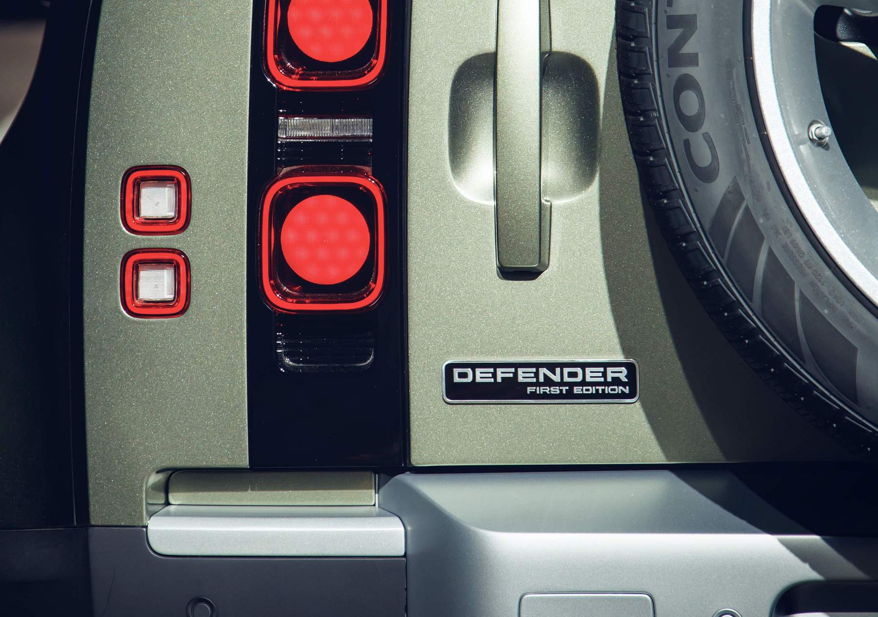 Land Rover_Defender_20MY_90_26.02 (10)