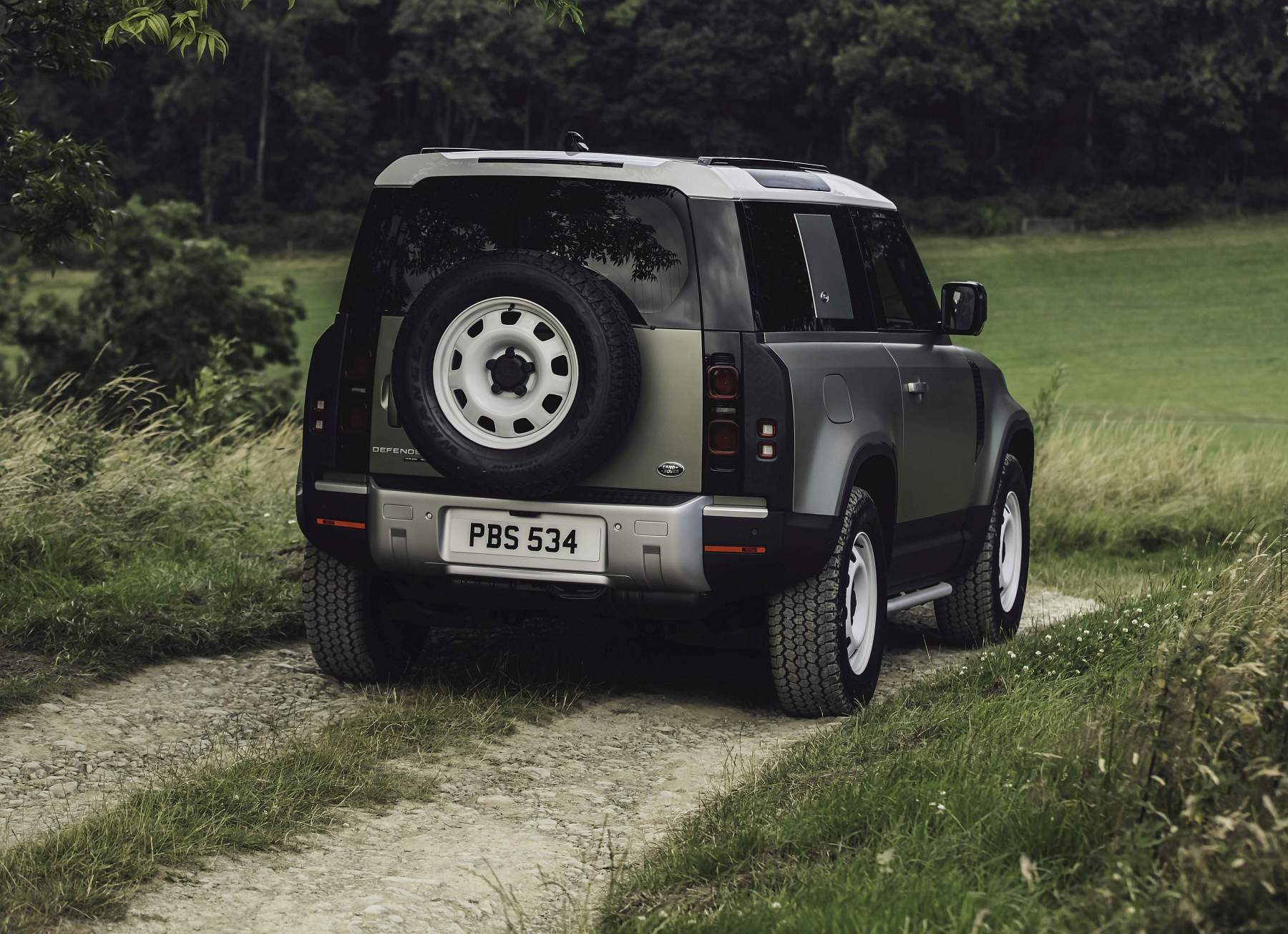 Land Rover_Defender_20MY_90_26.02 (17)