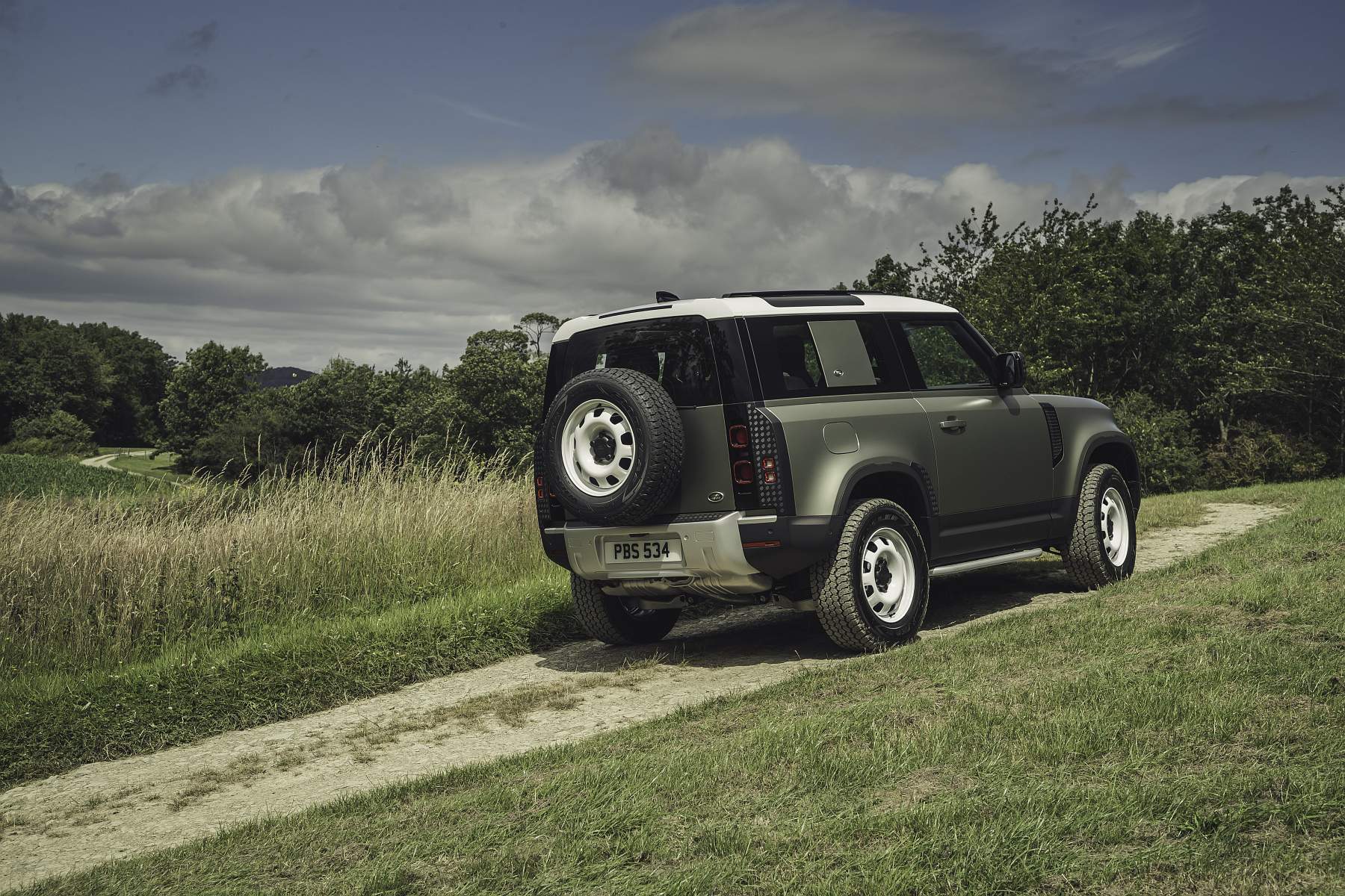 Land Rover_Defender_20MY_90_26.02 (18)