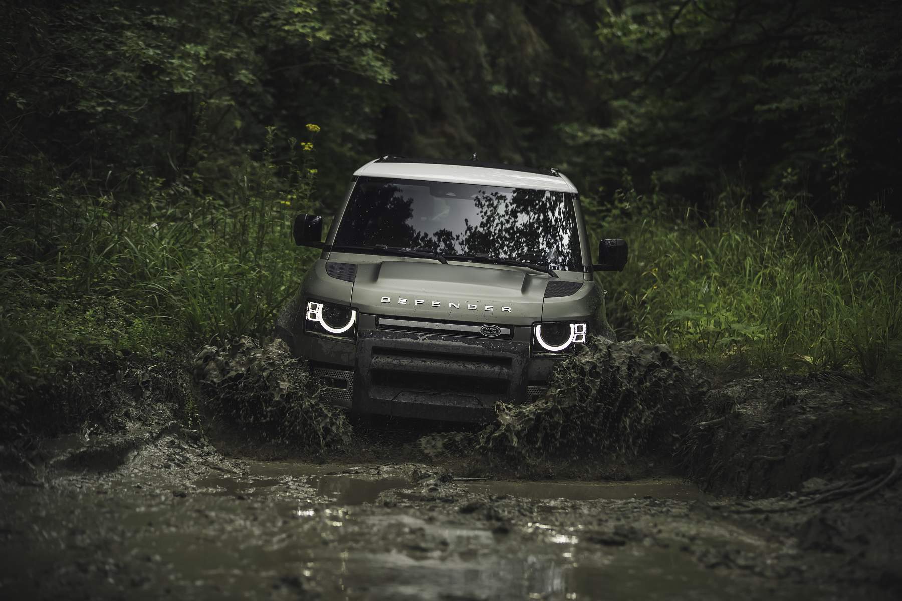 Land Rover_Defender_20MY_90_26.02 (21)