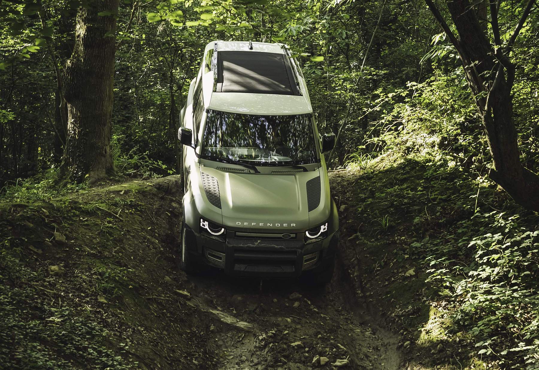 Land Rover_Defender_20MY_90_26.02 (26)