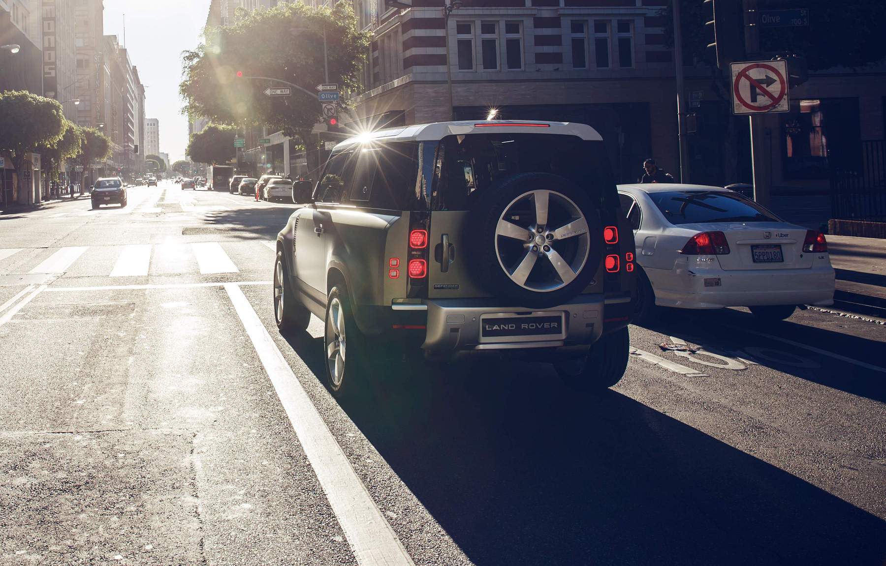 Land Rover_Defender_20MY_90_26.02 (3)