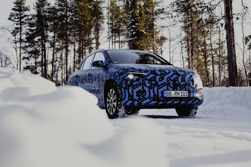 Die Kompakten werden elektrisch: Der EQA auf Wintererprobung und neue Plug-in-Hybride auf dem Genfer Automobilsalon
The compacts are turning electric: The EQA in winter testing and new plug-in hybrids at the Geneva Motor Show