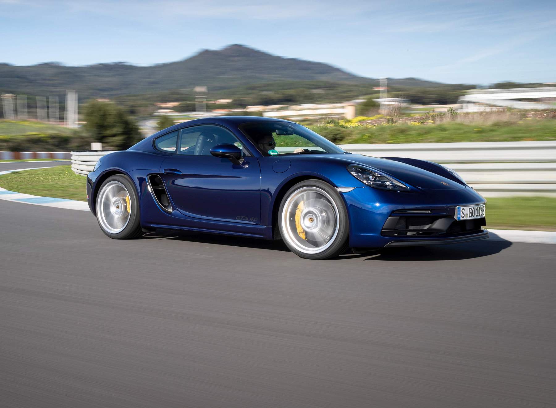 Porsche Cayman GTS 2020 (2)