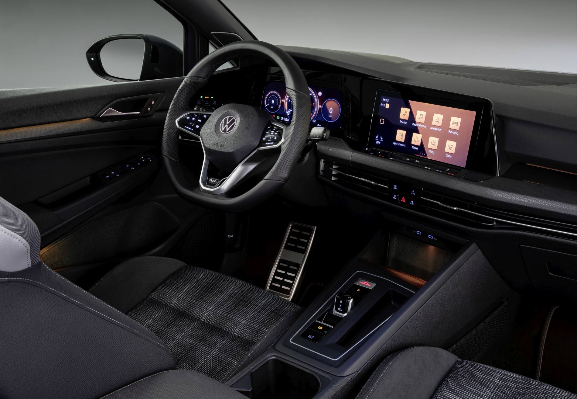 The new Volkswagen Golf GTD