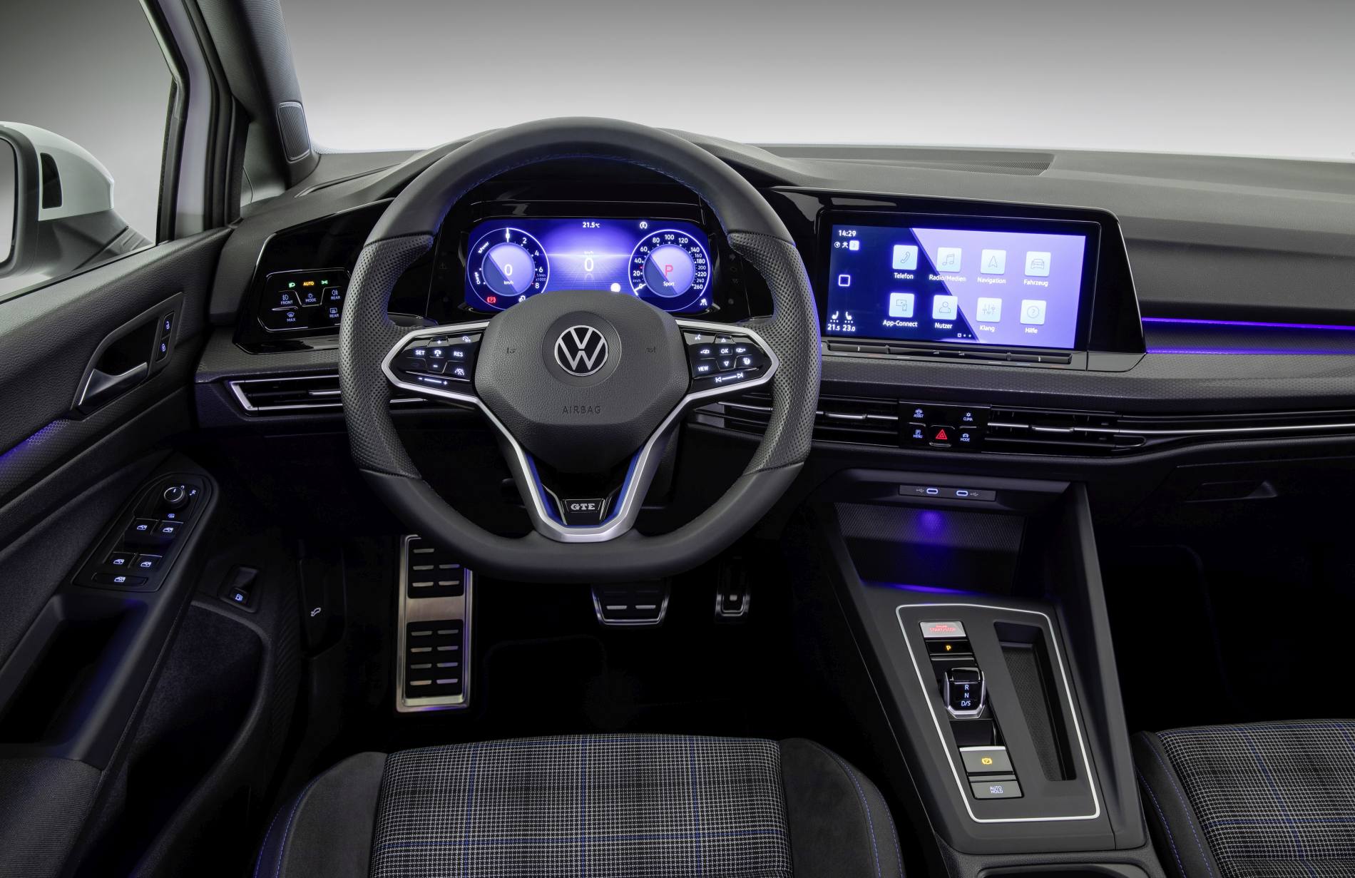The new Volkswagen Golf GTE