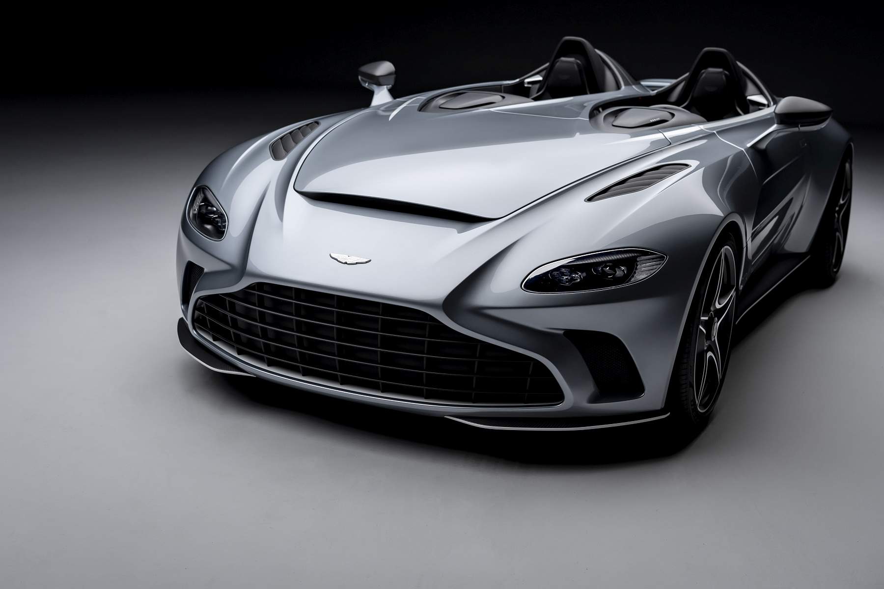 2021 Aston Martin V12 Speedster Review - Carshighlight.com