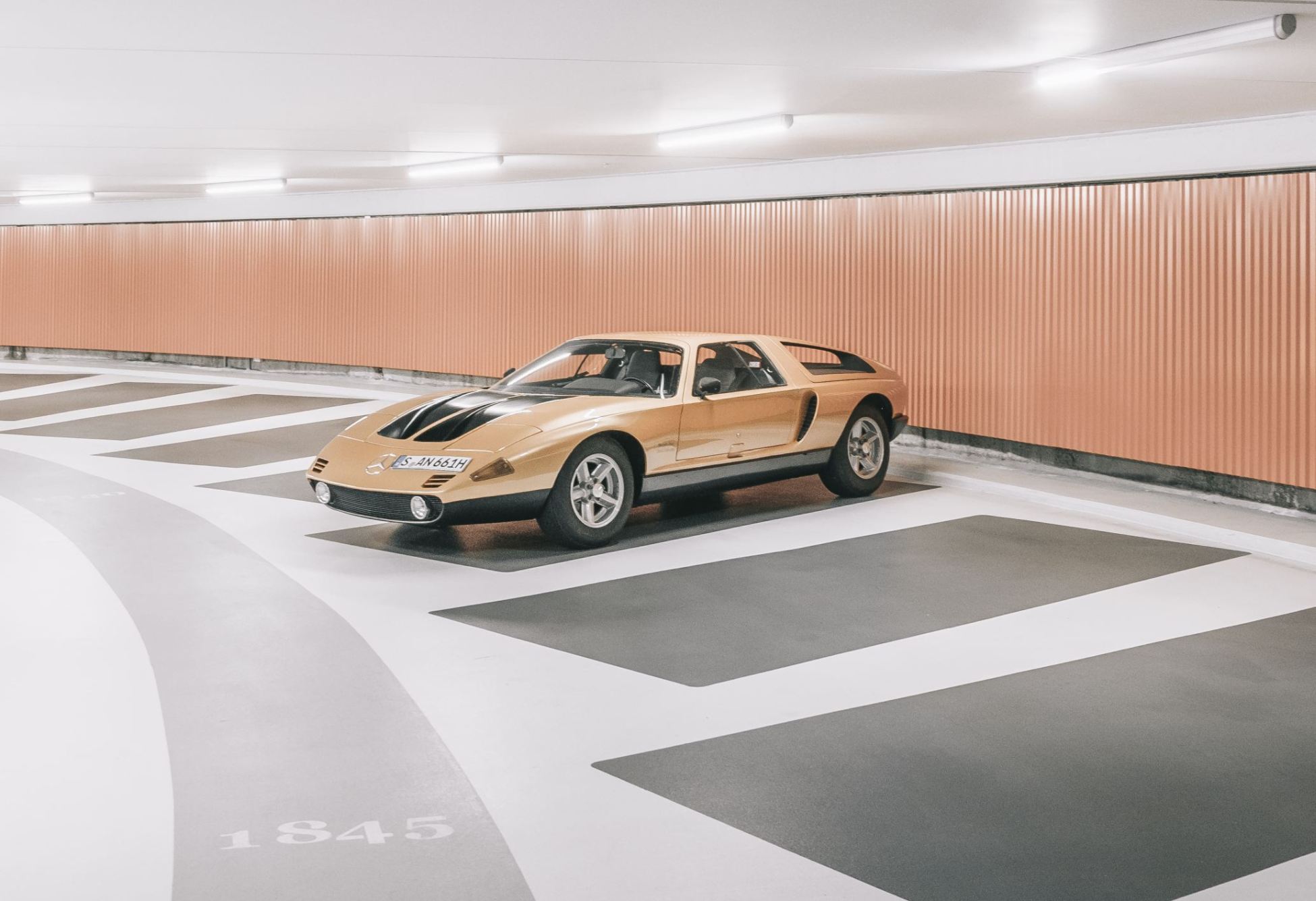 Mercedes-Benz C 111-II: Premiere vor 50 Jahren auf Genfer Automobilsalon 1970

Mercedes-Benz C 111-II: 50th anniversary of the premiere at 1970 Geneva Motor Show