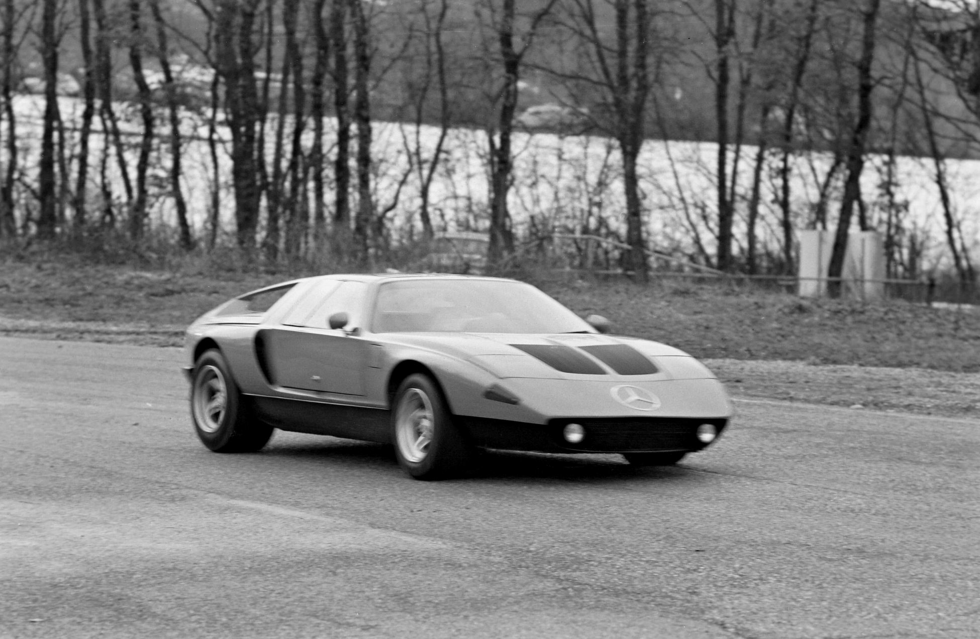 Mercedes-Benz C 111-II: Premiere vor 50 Jahren auf Genfer Automobilsalon 1970

Mercedes-Benz C 111-II: 50th anniversary of the premiere at 1970 Geneva Motor Show