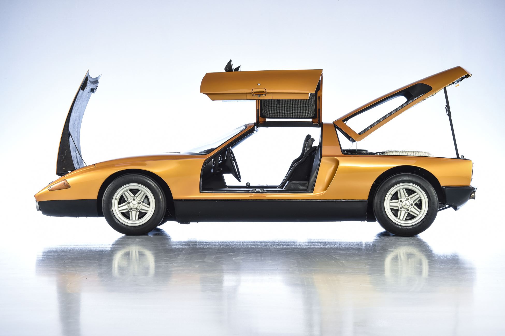 Mercedes-Benz C 111-II: Premiere vor 50 Jahren auf Genfer Automobilsalon 1970

Mercedes-Benz C 111-II: 50th anniversary of the premiere at 1970 Geneva Motor Show