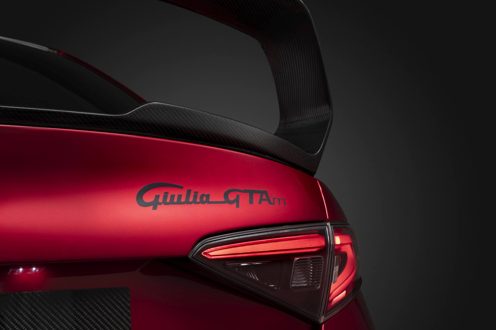 alfa romeo giulia gta 2020 (6)