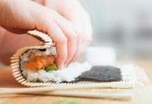 Saudades de sushi? Com esta receita prepara-os em 15 minutos
