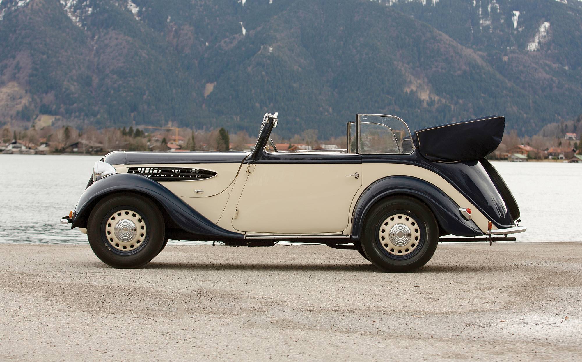 1936-BMW-329-Cabriolet-Tom Gidden – RM Sothebys (7)