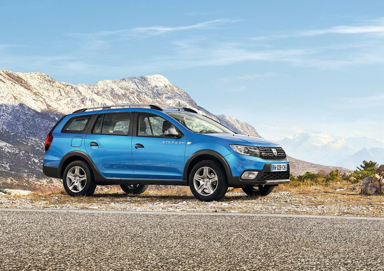 DAcia_logan_MCV(1)