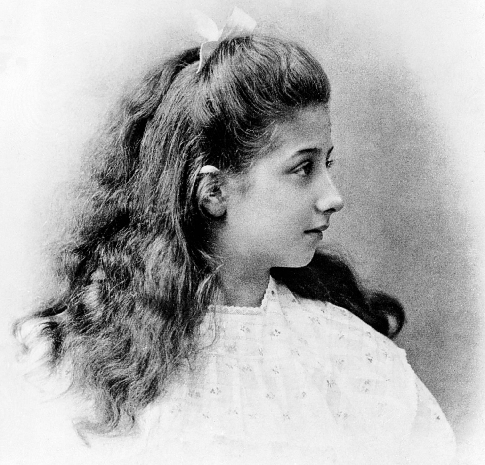 „Mercedes“: Marke mit Strahlkraft seit 120 Jahren “Mercedes”: the brand name that has shone out for over 120 years

null