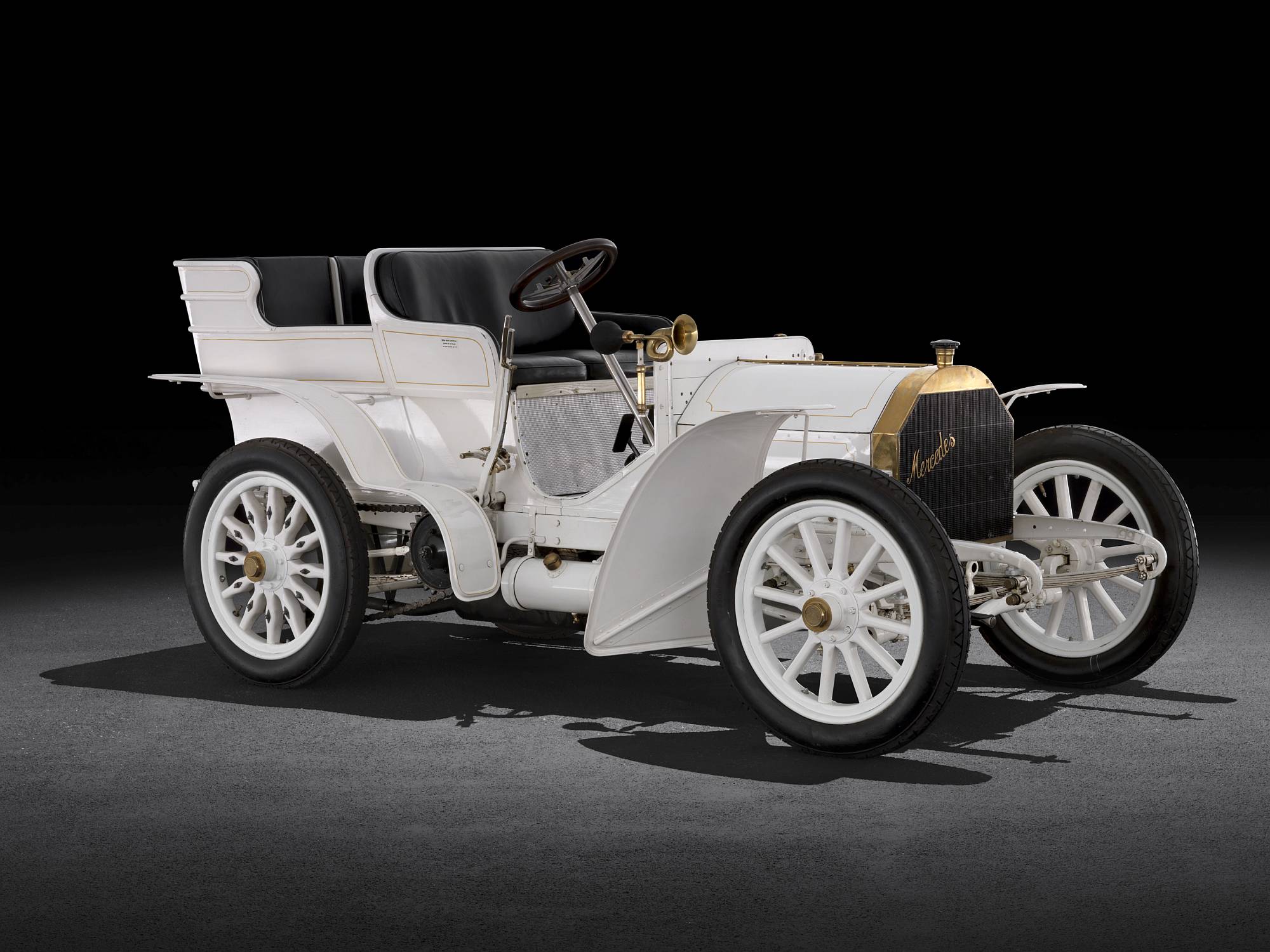 „Mercedes“: Marke mit Strahlkraft seit 120 Jahren “Mercedes”: the brand name that has shone out for over 120 years