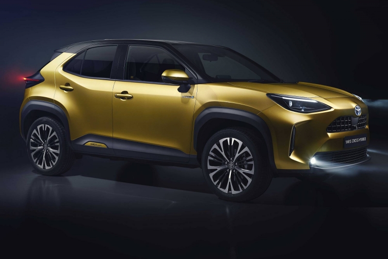 TOYOTA_NEW_YARIS_CROSS_FRONT_RIGHT