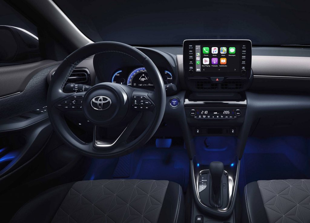 Novo Toyota Yaris Cross Arrojo e eficiência híbrida no Yaris que vai a todo o lado Novo Toyota Yaris Cross Arrojo e eficiência híbrida no Yaris que vai a todo o lado