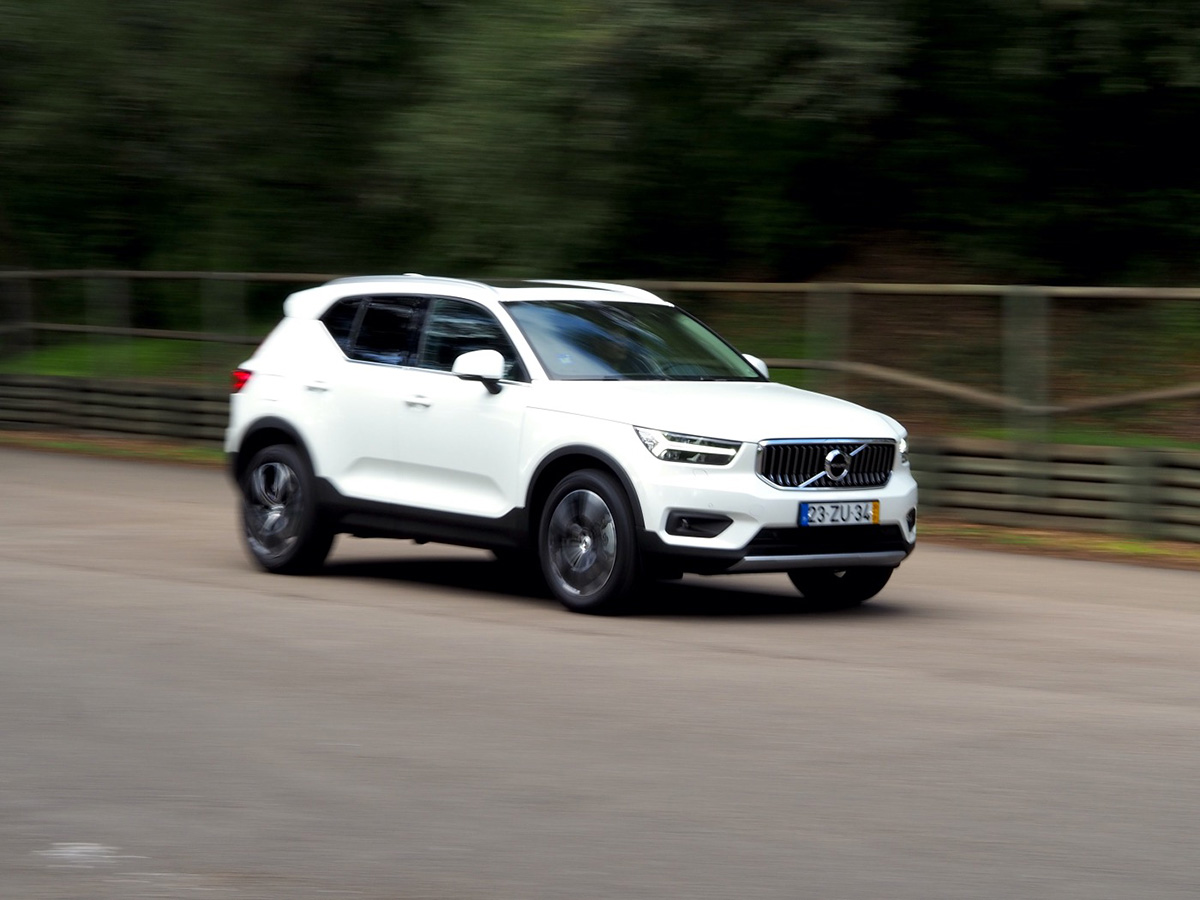 Volvo_XC40_T5_09