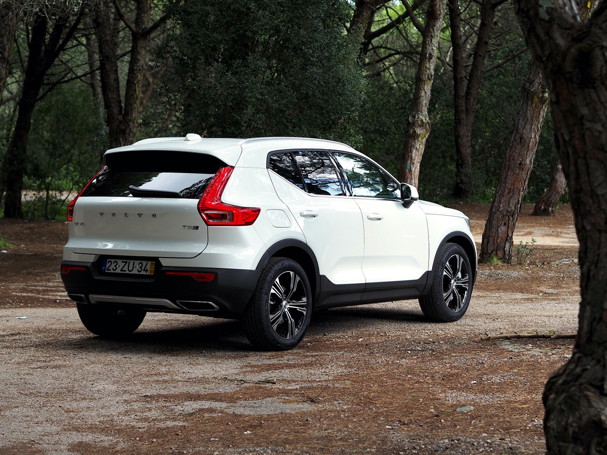 Volvo_XC40_T5_16