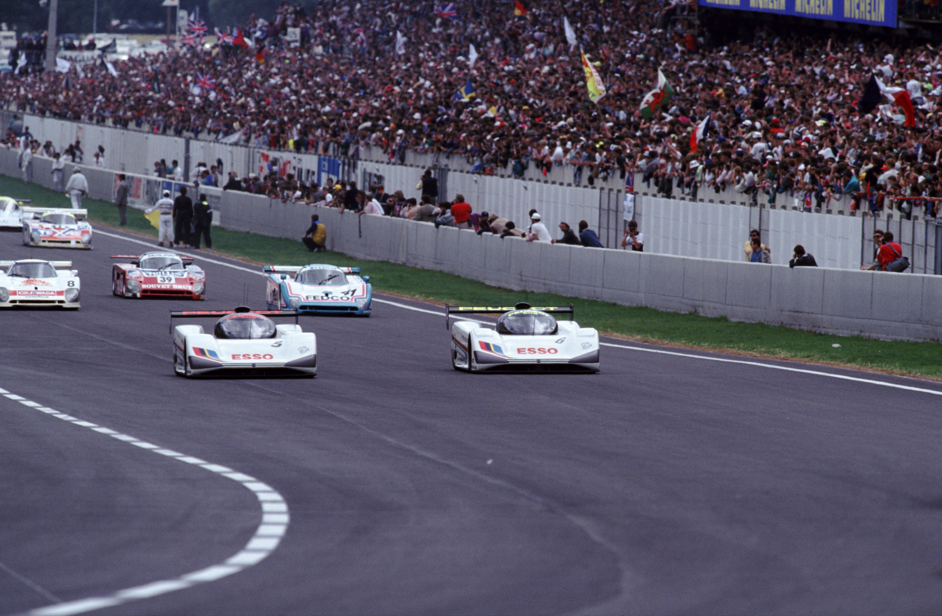 130 – 24 Heures du Mans 1991. DŽpart. Peugeot 905. Premire ligne