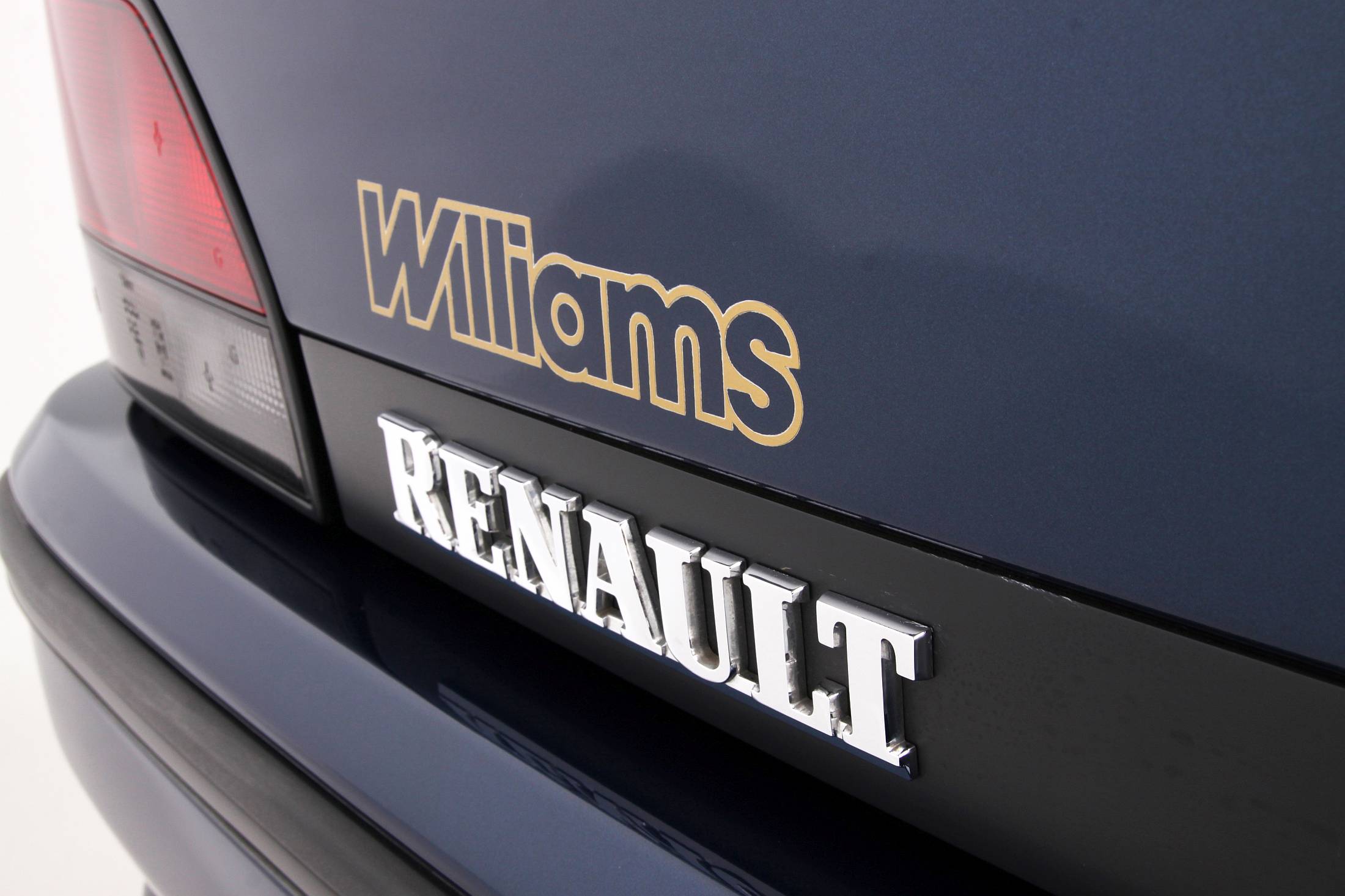 1476334_Renault Clio Williams details (17)