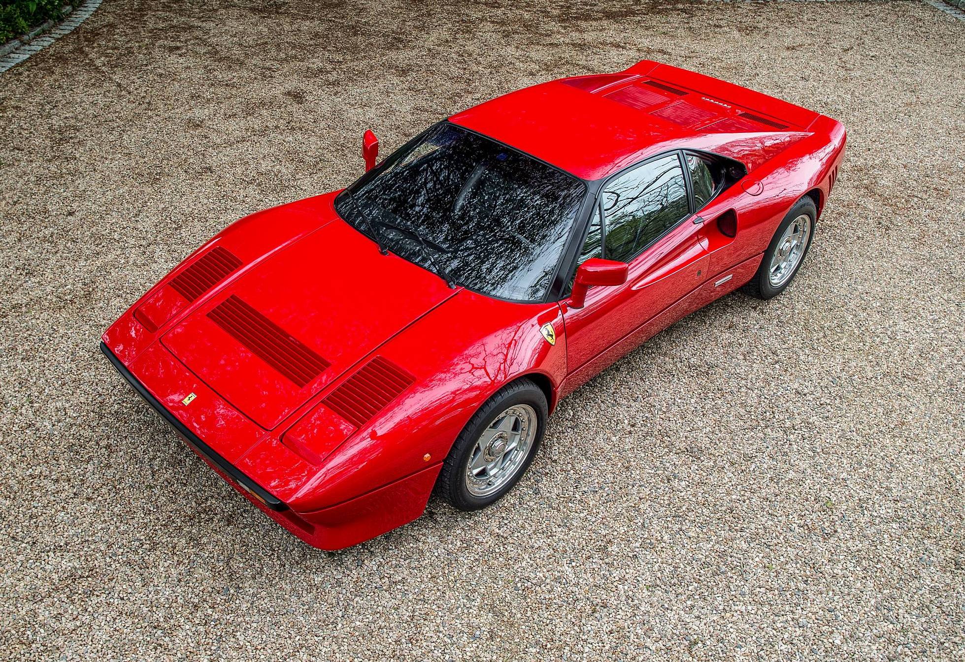 1985-Ferrari-288-GTO-_0