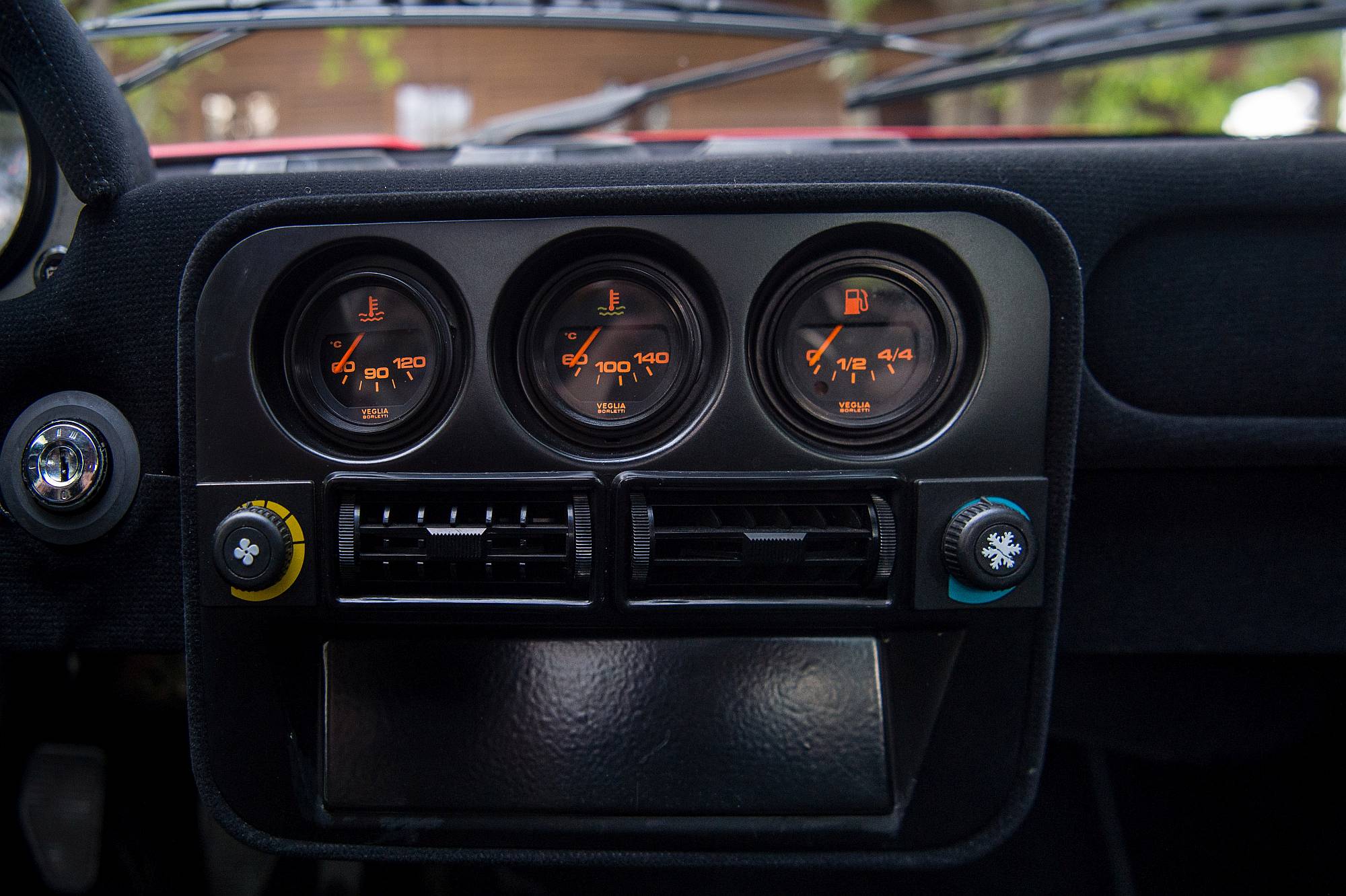 1985-Ferrari-288-GTO-_42