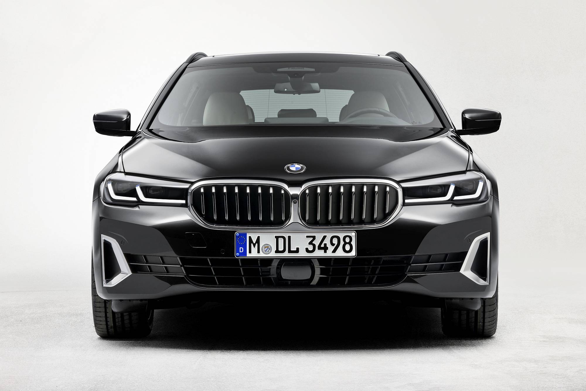 BMW 530i Touring 2020 (13)
