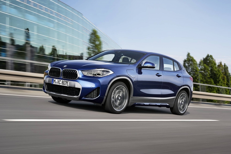 BMW X2 xDrive25e_2020 (1)