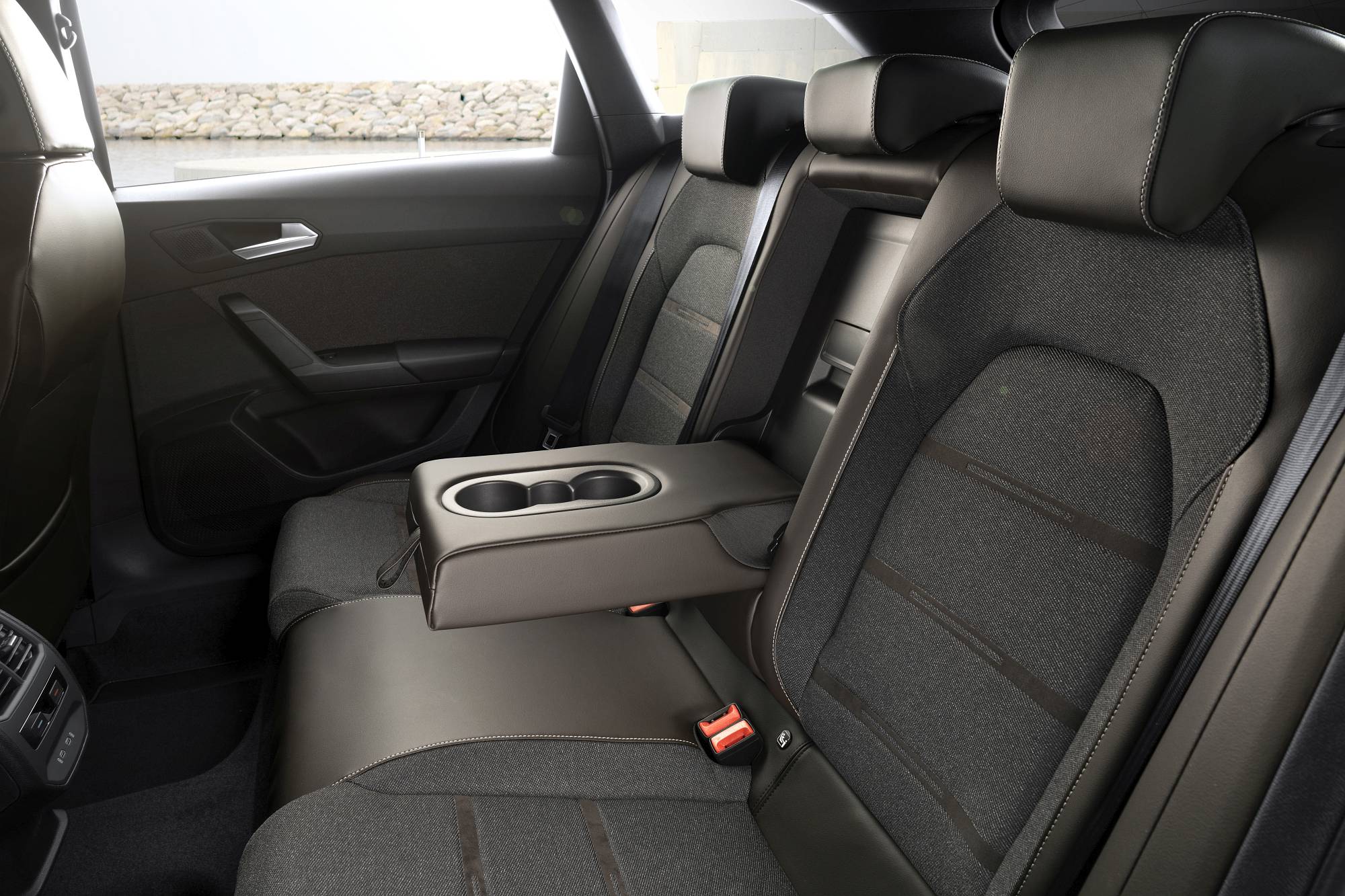 IPP-All-new-SEAT-Leon_128_HQ