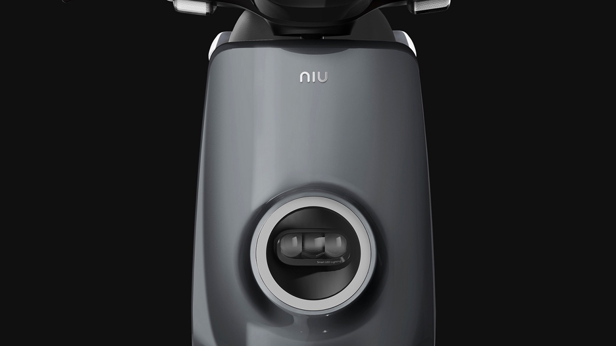NIU_M_10