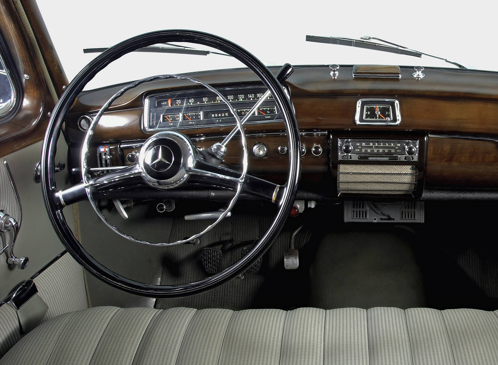 Inbegriff des Automobils: Die Mercedes-Benz S-Klasse

The epitome of the automobile: The Mercedes-Benz S-Class