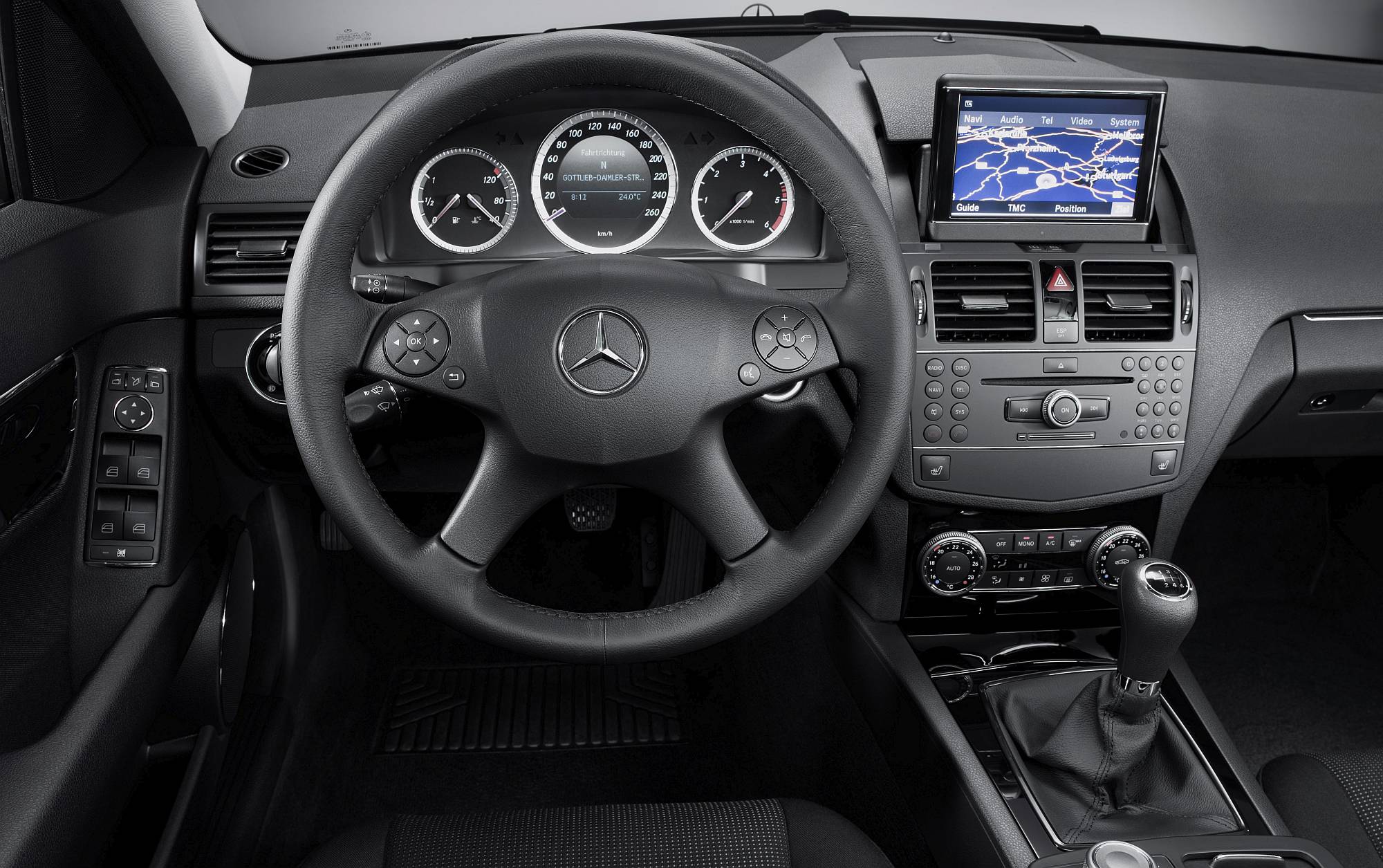 Mercedes-Benz C-Klasse, CLASSIC, Innenraum

Mercedes-Benz C-Class, CLASSIC, interior