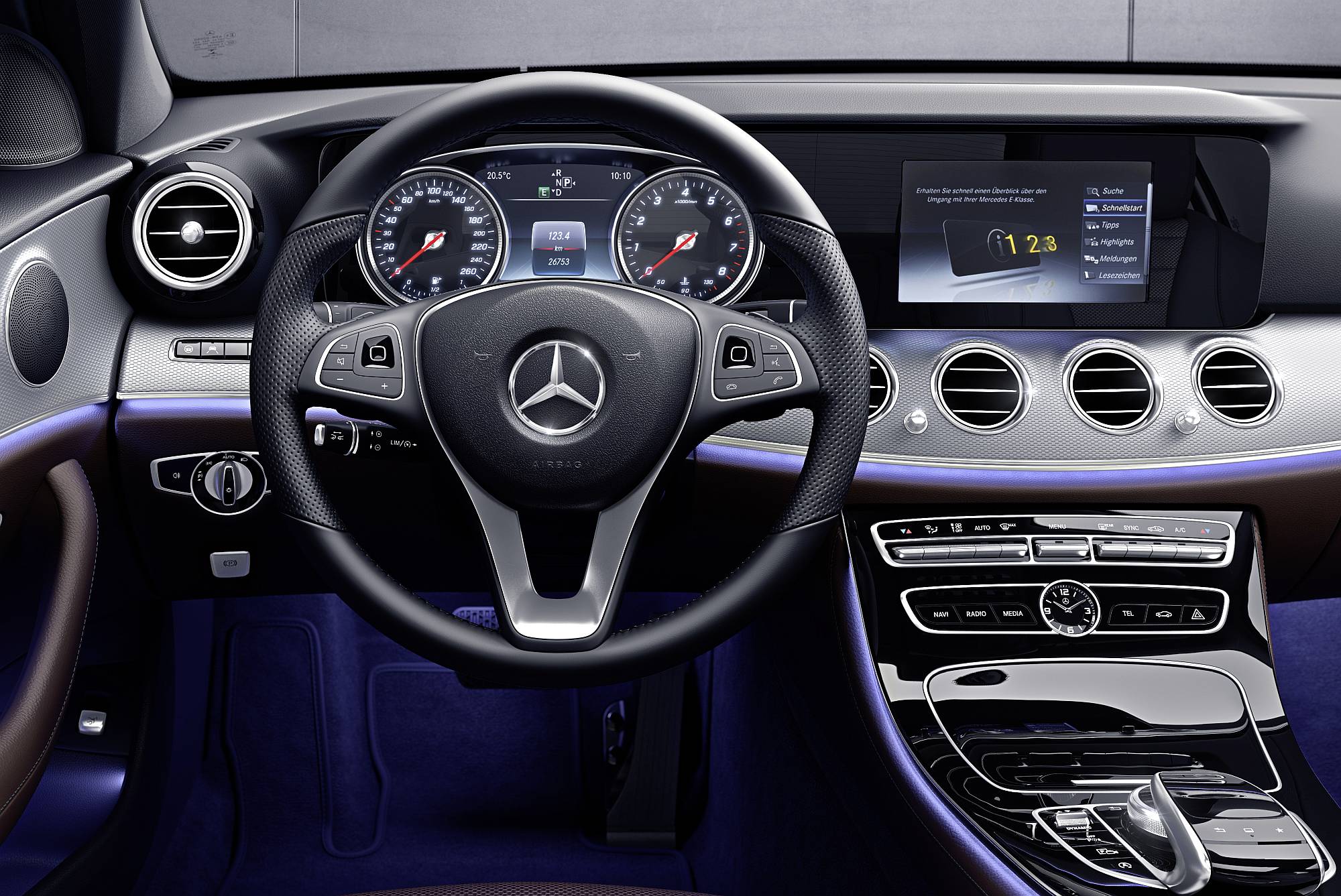 Mercedes-Benz E-Klasse (W 213) 2016

Mercedes-Benz E-Class (W 213) 2016